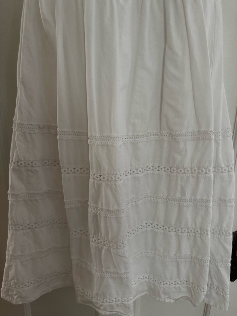 Boden White Eyelet Tiered Casual Midi Dress - Picture 2 of 5